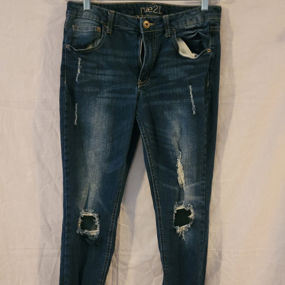 Rue 21  Distressed Mid Rise Ankle Jegging